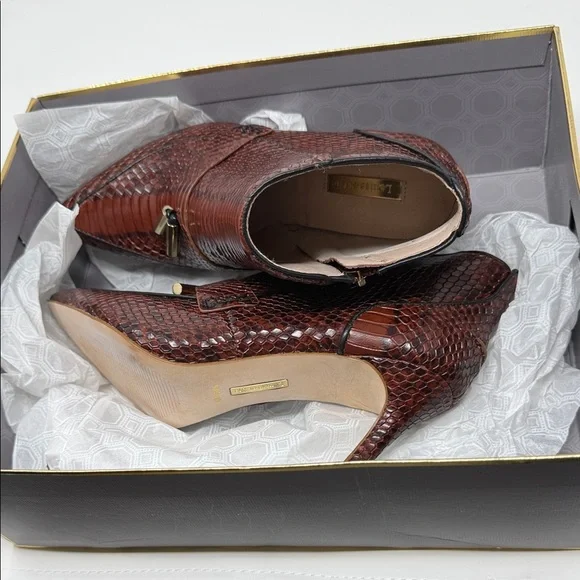 Louise et Cie Textured Ankle Boots - Picture 8 of 8